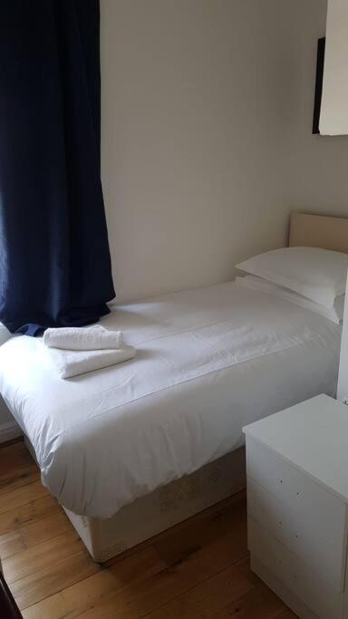 F14- Single Studio Shared Shower/Toilet Near Paddington London Exteriör bild